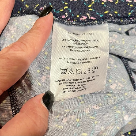 Lilka Size Medium Navy with Multicolored Pattern Pajama/Lounge Pants - Picture 6 of 6